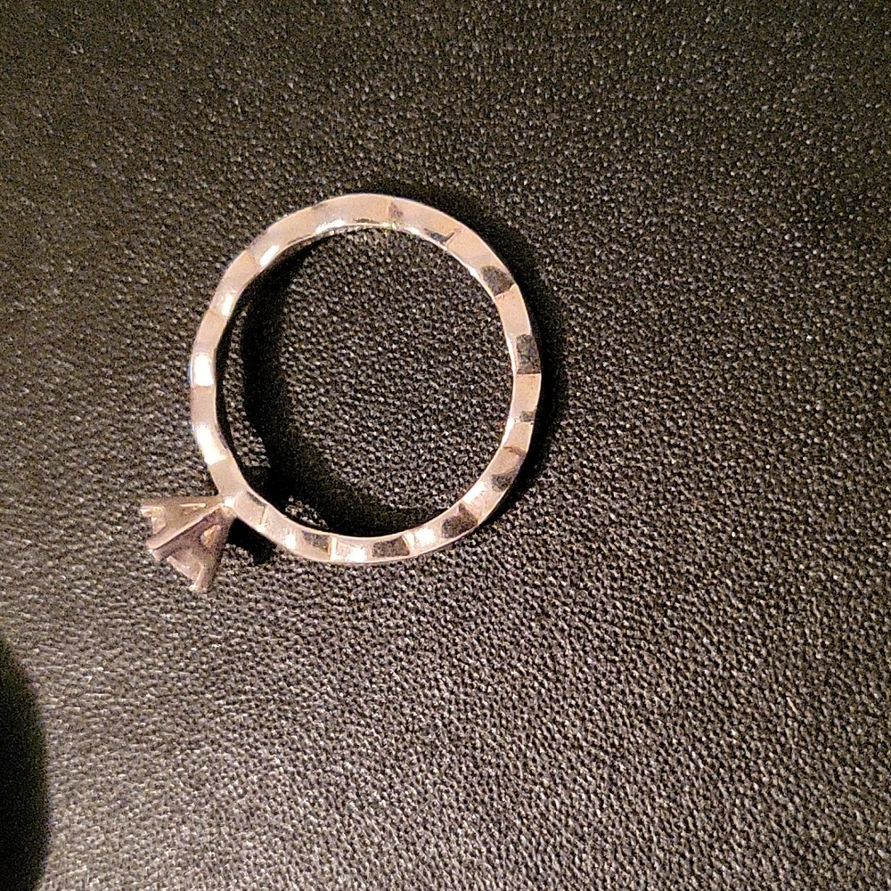 Ring - Picture 4 of 6